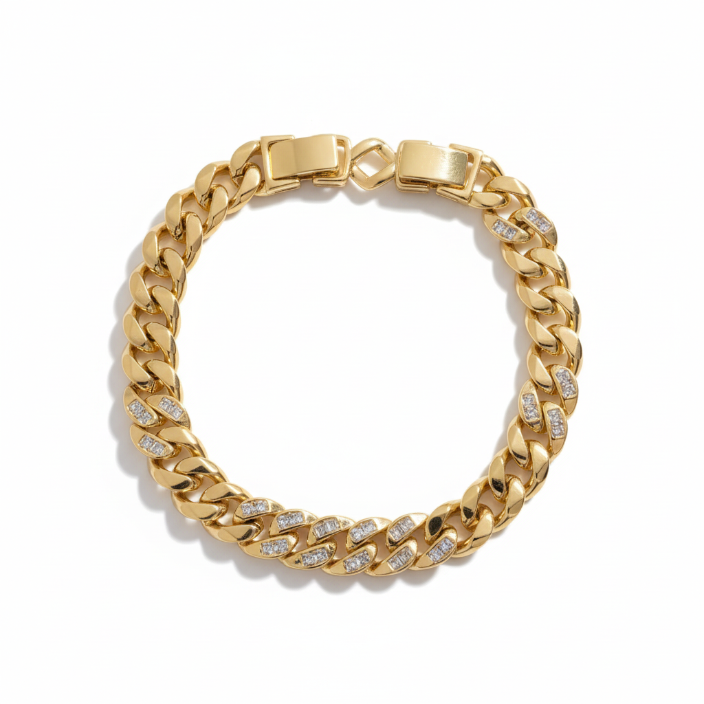 Chaîne Cubaine Iced Out – Luxe Moderne et Contraste Éclatant