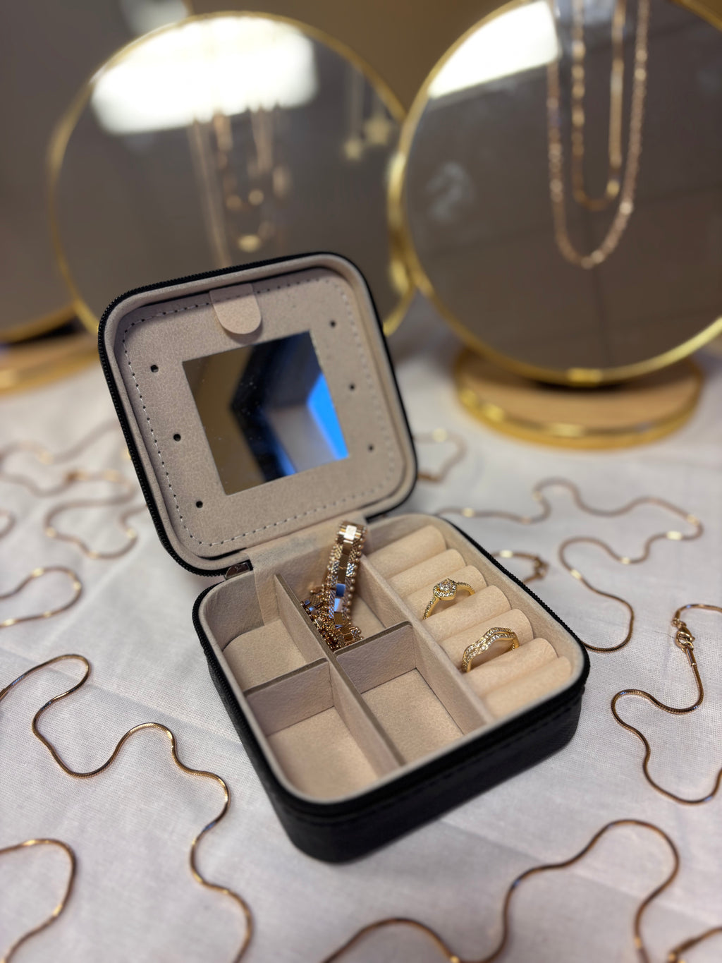 Boîte de Rangement pour Bijoux – 4 Modèles Élégants